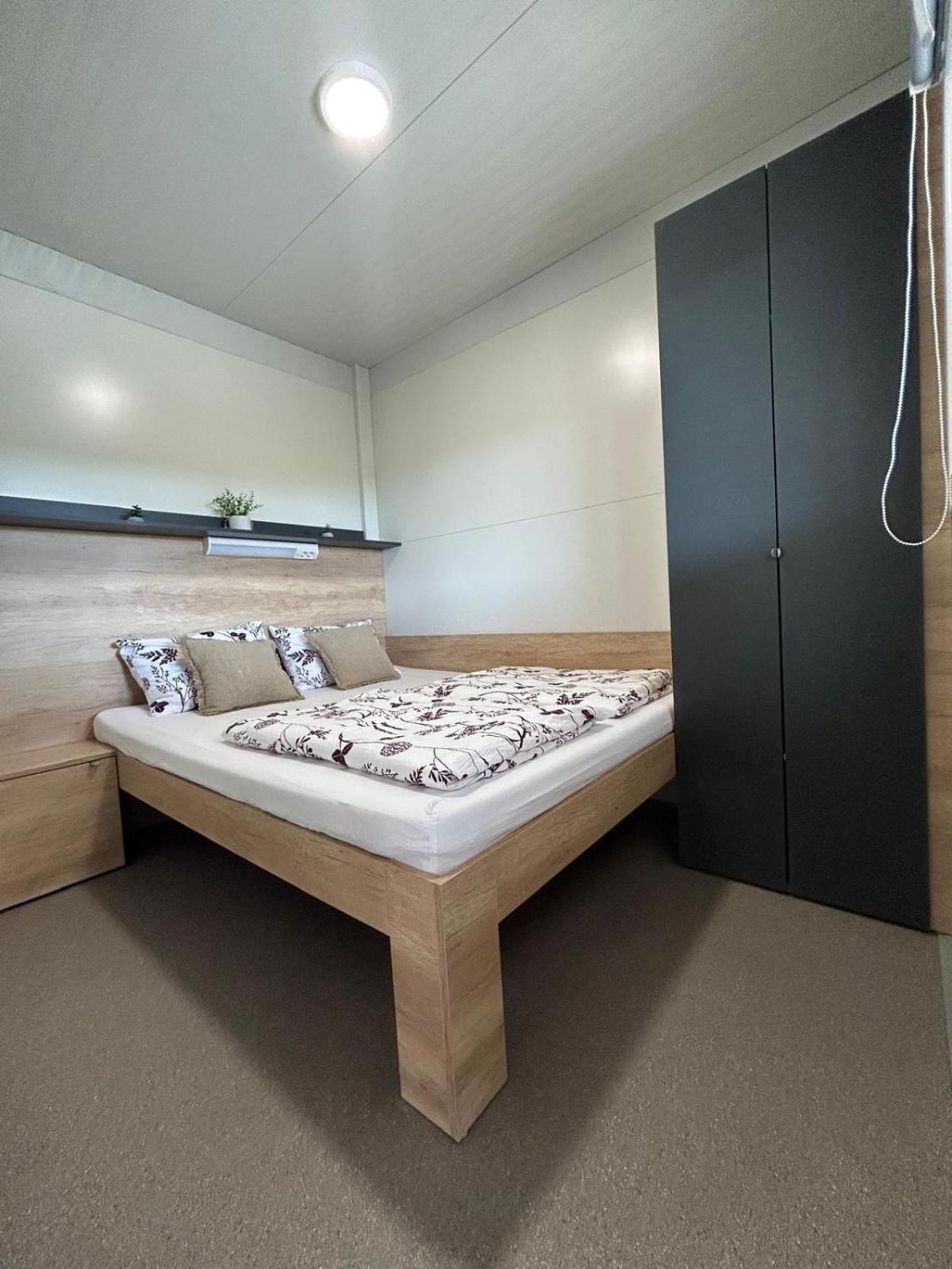 Mobile Home Vilmaris Pakoštane 外观 照片